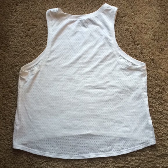 Express athletic top - Picture 2 of 5